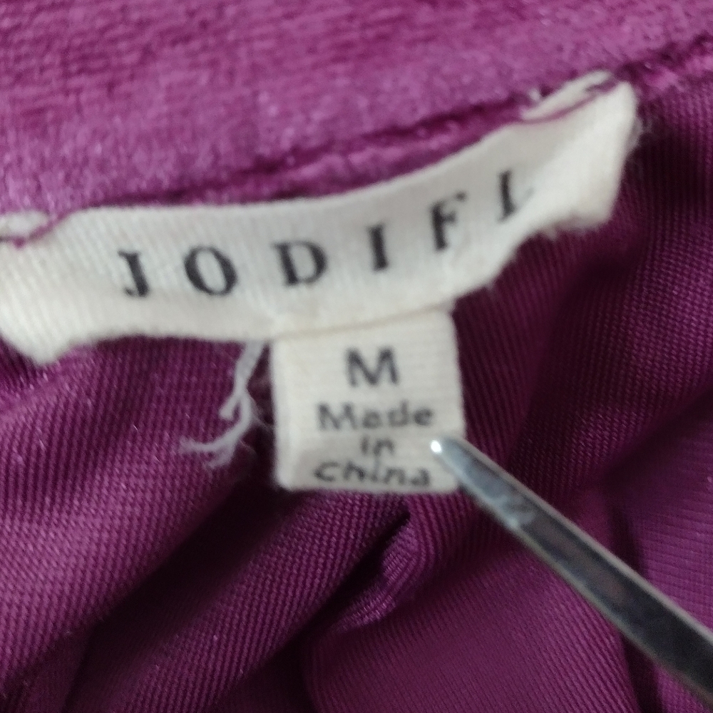 Jodifl Women's Velvet Button-Front Peplum Top - Magenta Size (M) - Picture 3 of 12